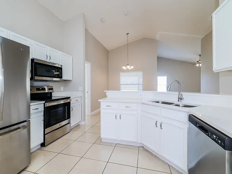 431 Peppermill Cir — Photo 7