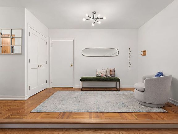 5th image of 301 E 48th St APT 6G
