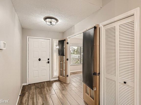 3rd image of 2799 Valencia Ln W