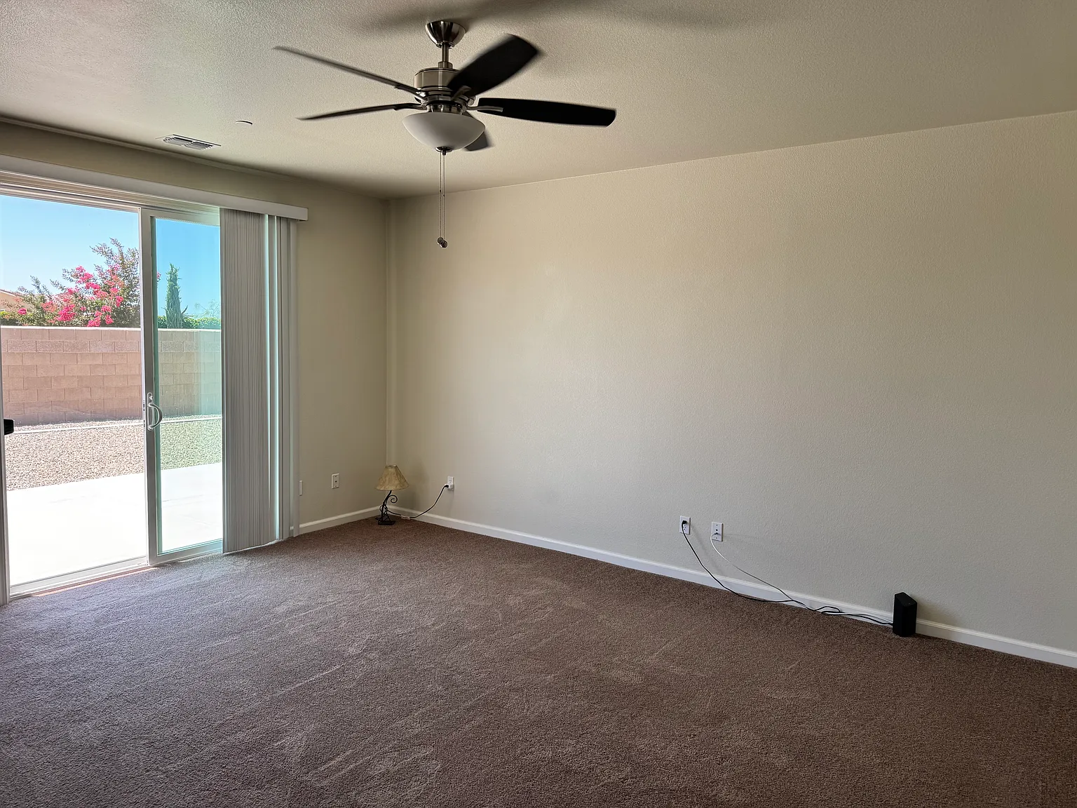 3 bed, 1435 sqft, $2,275 — Photo 4