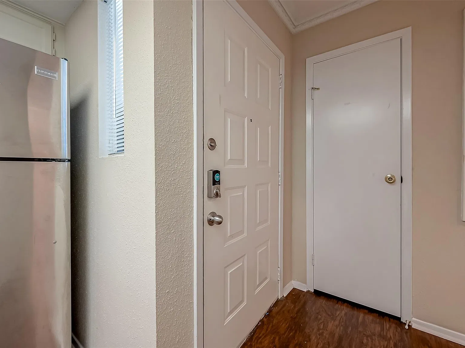 2 bed, 2.0 bath, 1282 sqft, $1,450 — Photo 4