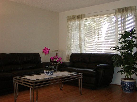 3rd image of 53 California St Unit 3