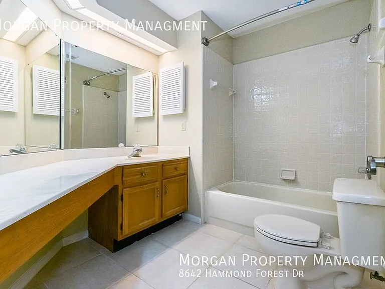 8642 Hammond Forest Dr — Photo 13