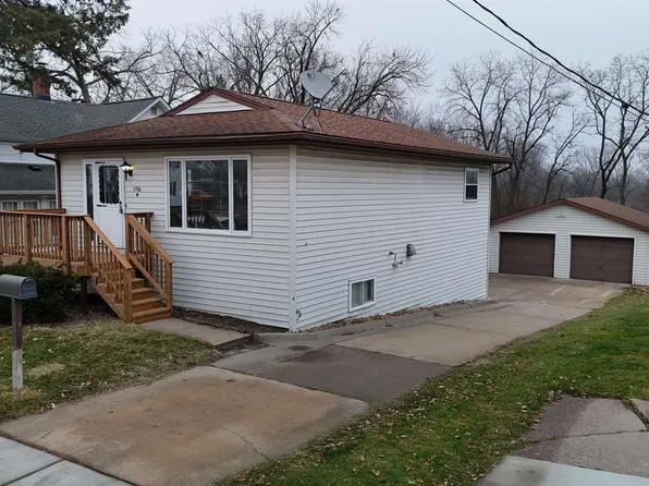 1706 Kilbourn Ave, Tomah, WI 54660