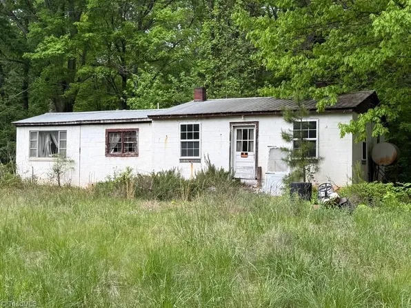 239 Swicegood St, Mocksville, NC 27028