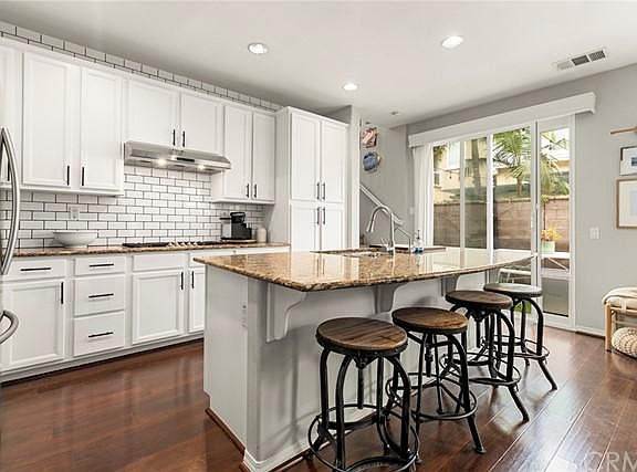 5th image of 377 W Pebble Creek Ln