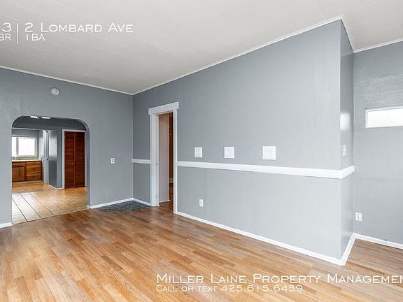 3rd image of 2312 Lombard Ave