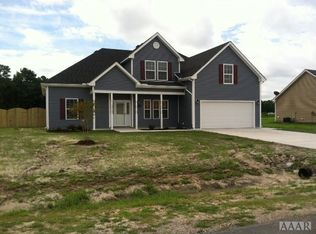 106 Bay Leaf Dr, Currituck, NC 27929