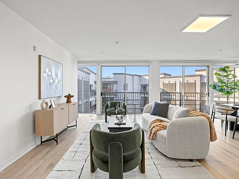 629 Traction Ave #611 — Photo 3