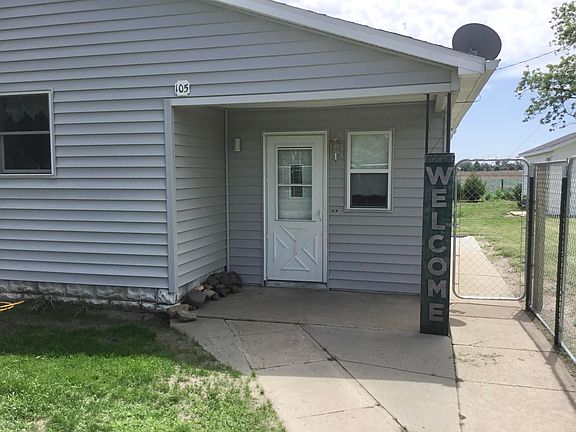 3rd image of 105 E Lilac Meadow Grv NE