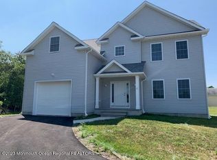 7 Ligotti Ct, Howell, NJ 07731