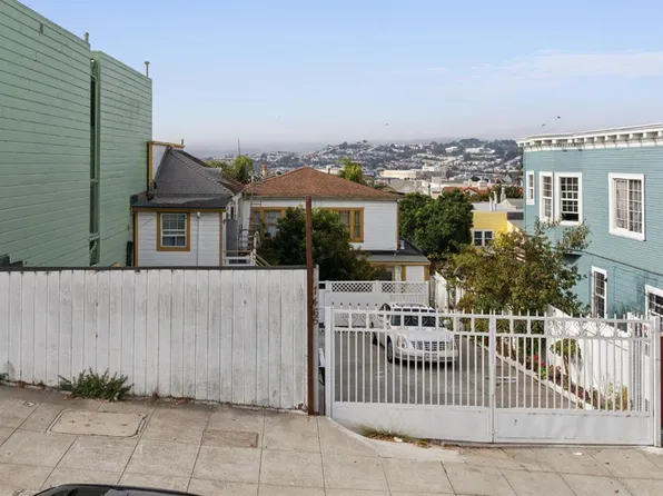 1465 Oakdale Ave, San Francisco, CA 94124