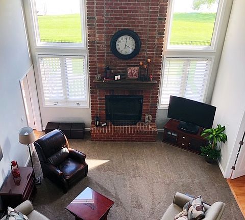 4th image of 2332 Cedar Ln