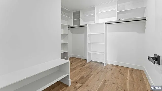 621 Valley Brook Ave #A — Photo 10