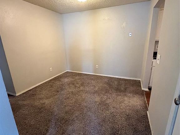 4th image of 2620 N Ann Arbor Ave APT 208