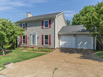 5065 English Village Dr, Nashville, TN, 37211
