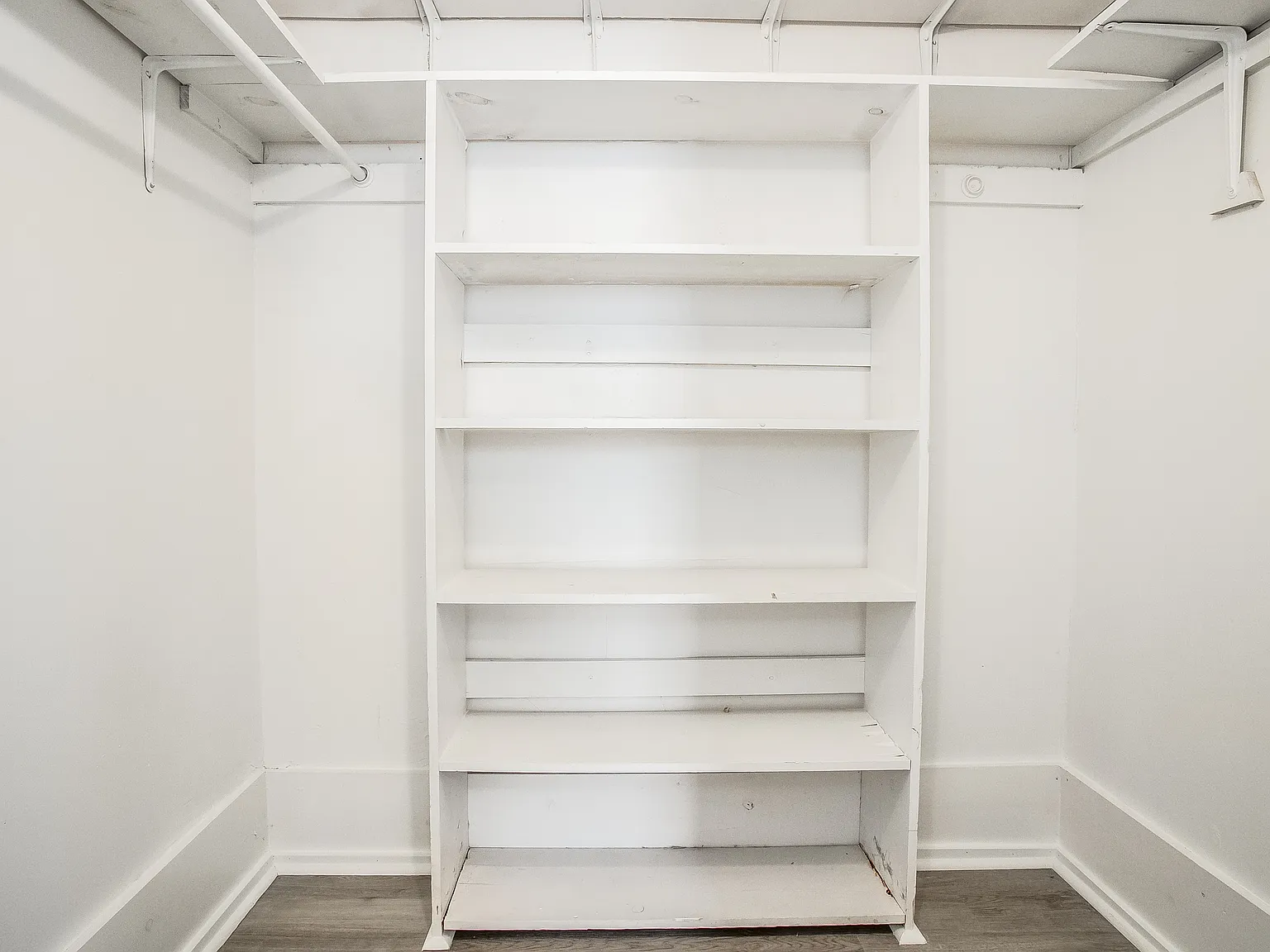 2 bed, 1217 sqft, $1,300 — Photo 3