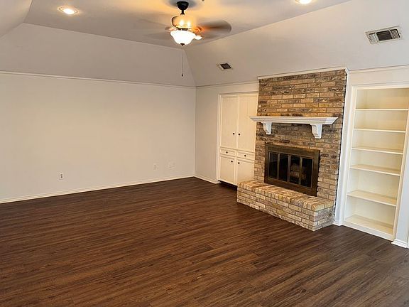 Large Great Room and Wet Bar
