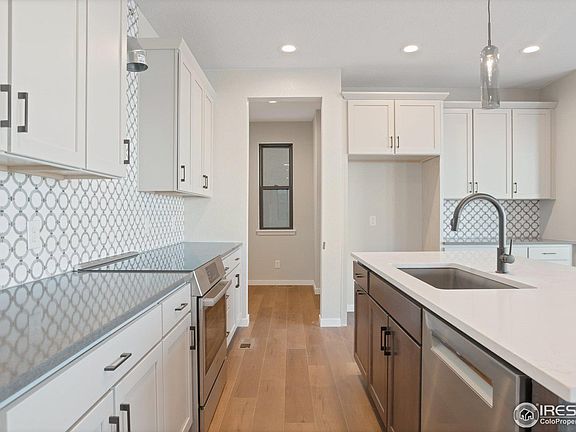 3rd image of 411 Blackfoot St