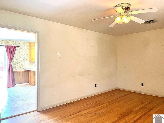 4th image of 808 Guthrie Dr