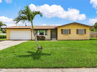 4555 Vinsetta Ave, North Fort Myers, FL, 33903