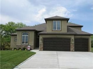 9100 N Cypress Ave, Kansas City, MO 64156