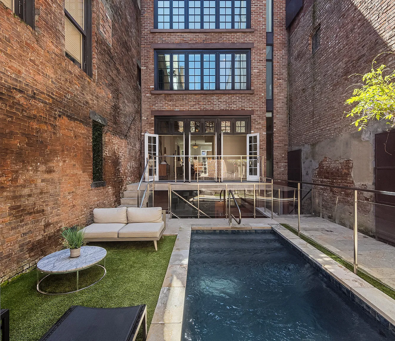 21 Cornelia Street — Photo 3