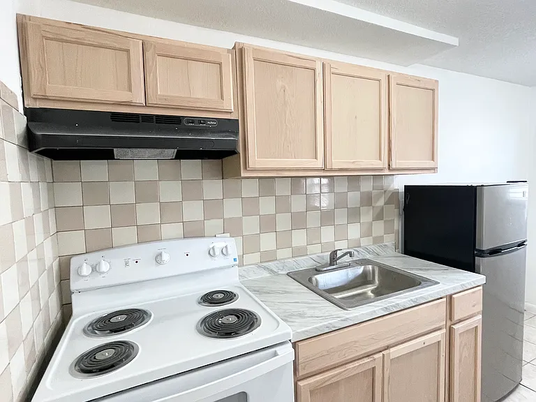 2916 N 16th St #2 — Photo 9