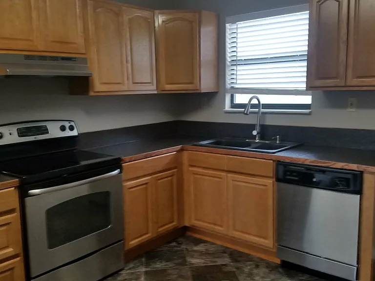 101 Fox Dr #1 — Photo 2