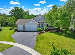 1955 W Overlook Ct, Round Lake, IL 60073