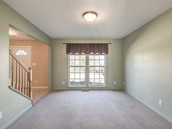 3rd image of 2422 Blacksmith Ln