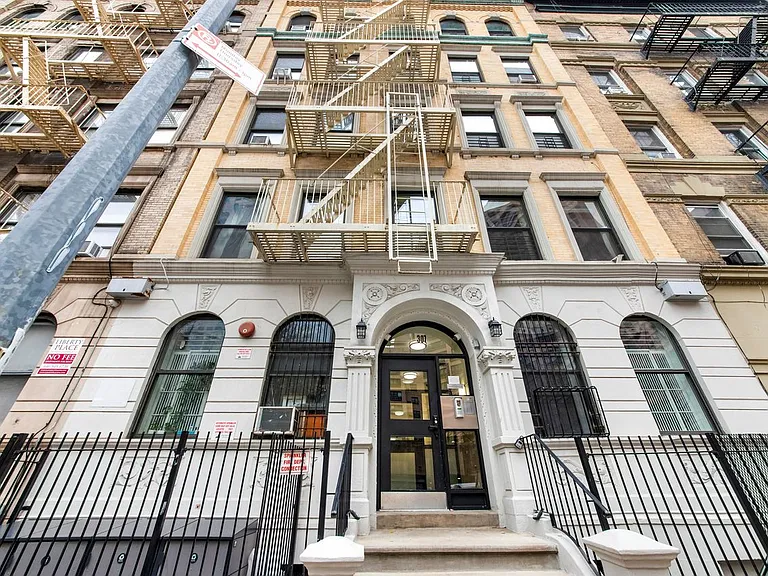 307 W 111th St #5R — Photo 11
