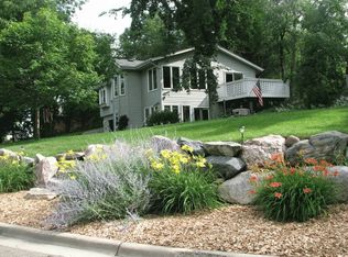 4310 Hanrehan Trl, Savage, MN 55378