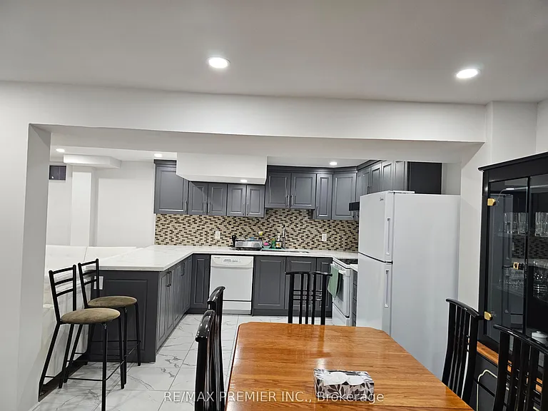 16 Vineyard Ct #B — Photo 16