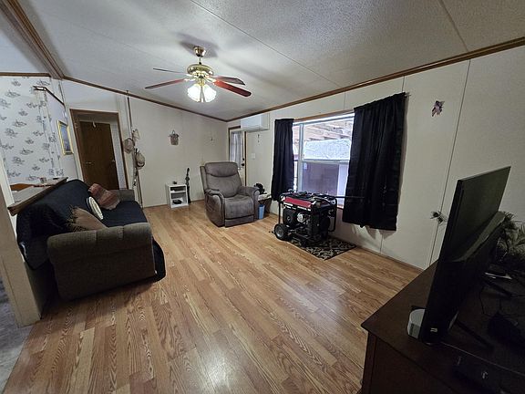 5th image of 43 Main Street