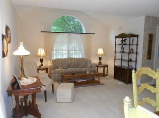 522 Wagonwheel Ct, Terre Haute, IN 47803