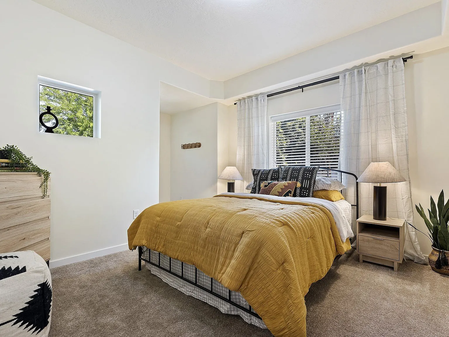 Pennwood Apartments — Photo 4