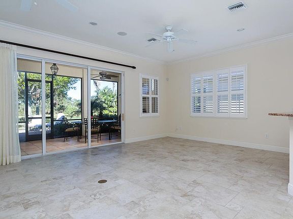 4th image of 2178 Falls Cir