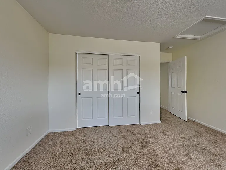 9762 Chambers Dr — Photo 22