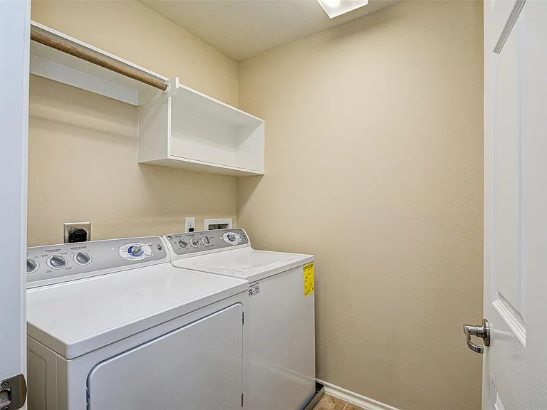 23 Fairlee Ct — Photo 30