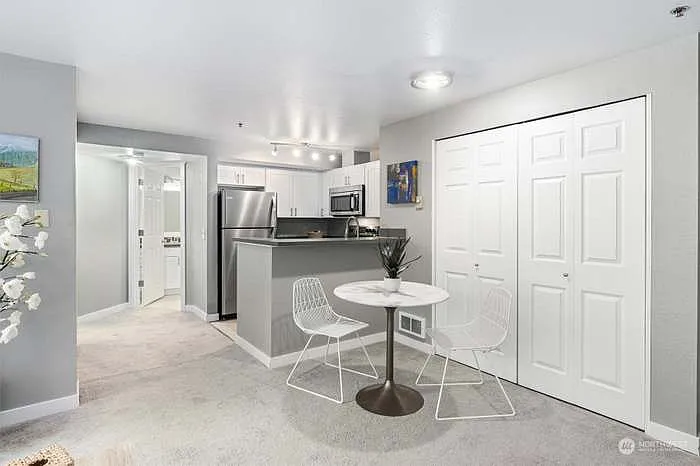 8745 Greenwood Ave N #305 — Photo 3
