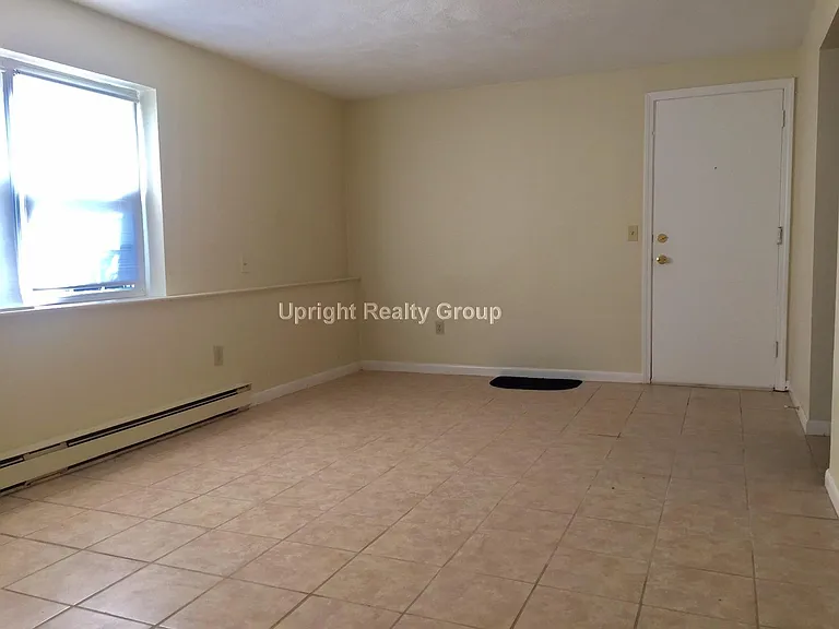 740 Central St #H10 — Photo 2