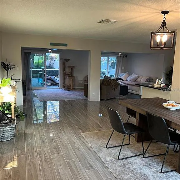 2460 E Vina Del Mar Blvd — Photo 6