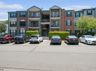 58 Fisher Dr #58, Franklin Park, NJ 08823