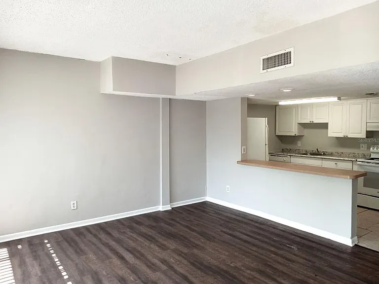 6918 Trout St — Photo 12