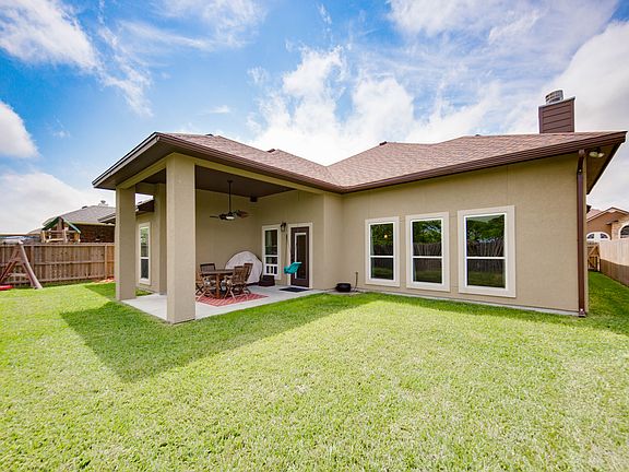 5th image of 7514 S Lake Dr