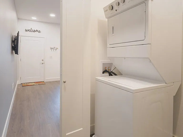The Bend Apartments — Photo 14