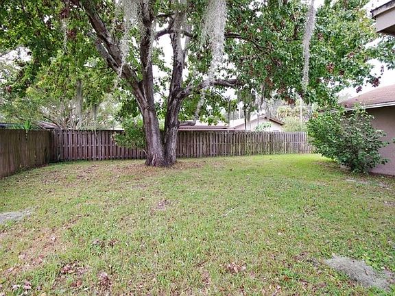 4th image of 1172 Wentworth Cir