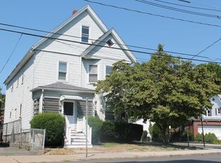 134 Garfield Ave, Chelsea, MA 02150
