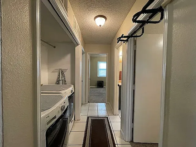 2062 Bronco Ln — Photo 15
